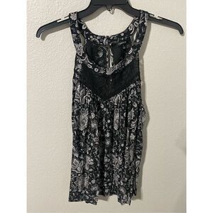 ❤️Torrid Challis Lace Trim Tank